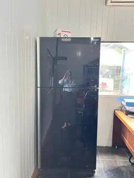 KULKAS SHARP 2 PINTU SJ-IG861 PG-BK