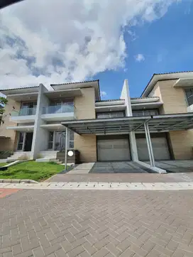 DIJUAL RUMAH 2 LANTAI GOLF ISLAND TIPE ARALIA UK 10x25 CLUSTER FAVORIT