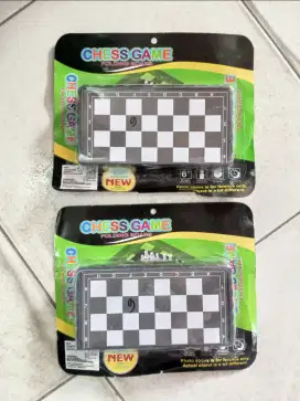 Mainan anak papan catur mini