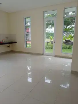 dijual cepat rumah 2 lantai termurah cluster amerika latin green lake