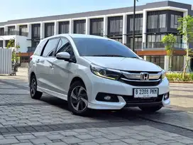 KM low TDP 7jt Tangan Pertama Mobilio E Matic at 2019 Putih Siap Pakai