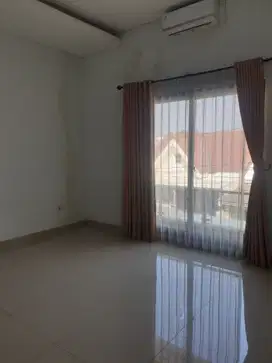 Disewakan murah dan cepat rumah nusaloka BSD City