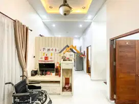 Dijual/Disewakan Rumah Hook Komplek Cemara Hijau Jalan Metal