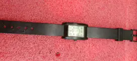 Jam tangan wanita analog