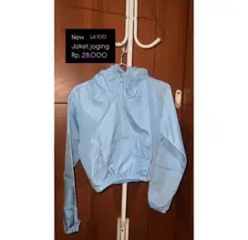 Thrifting baju bekas cewe baju olahraga