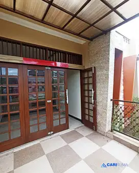 Dijual Cepat Rumah Mewah Dalam Komplek Jakarta Timur