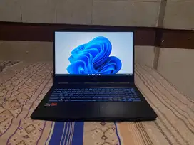 Dijual Gaming Laptop MSI Bravo 15 Masih Mulus Like New Sudah Diupgrade