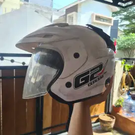 BUTUH UANG HELM MOTOR BEKAS