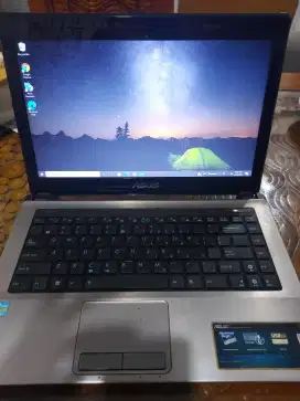 Laptop asus jadul