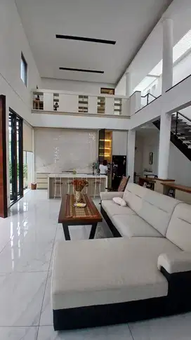 Sumber Sari Dijual Rumah Bagus 2 Lantai Terawat dan siap huni