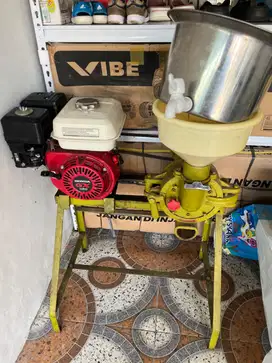 Mesin Giling / Mesin penggiling tahu/ mesin penggiling biji bijian