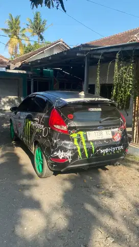 ford fiesta S 1,6 thn 2012