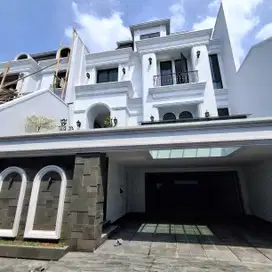 Rumah Cilandak Belakang Citos Swimming Pool