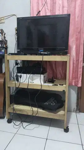 Dijual TV, ps, meja