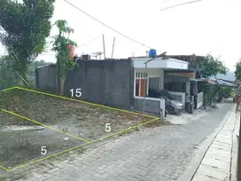 Tanah sampangan depan unika dekat Gor Jatidiri