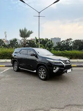 Fortuner VRZ 4x4 AT Diesel Tetradrive 2020 Tangan Pertama