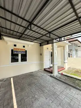 Disewakan rumah strategis di graha tirta, Waru