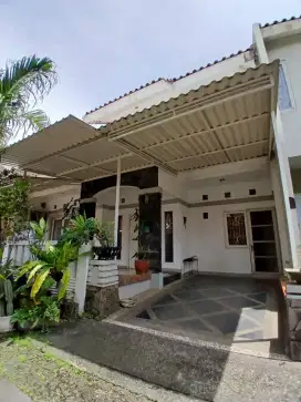 Dijual rumah siap huni di puri bintaro sektor 9