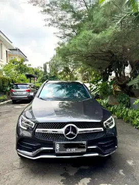 GLC200 Mercedes Benz 2020 low KM