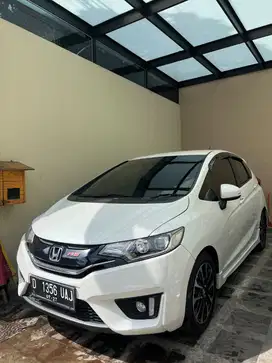 Honda Jazz RS at 2017 putih