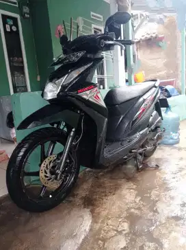 Honda Beat FI 2015 Kumplit Orsinilan Jual Cepat Murah