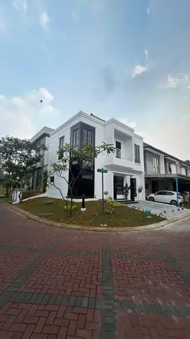 Rumah dalam Cluster di Kireina Park BSD City
