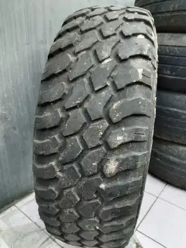 Di jual cepat ban mobil bekas borongan 5 buah