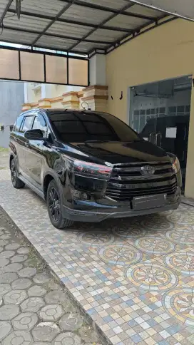 Innova Venturer 2.4 Disel 2018