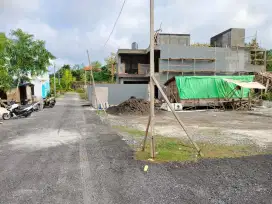 TANAH DEKAT PANTAI MELASTI LINGKUNGAN VILLA