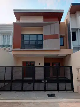 Rumah baru di sewakan 2 tahun Rp 180 juta di Galaxy Bekasi