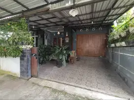 Dijual Rumah 1 Lantai 3KT 270m² di JL JAMBU NO 88 RT05/RW 47 MAGUWO