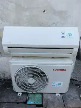 Dijual ac toshiba 1/2 pk bekas/second