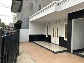 Rumah Nyaman Tenang Siap Huni di Duren Sawit Jakarta Timur
