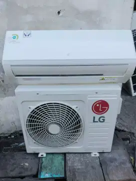 Dijual ac LG setengh 1/2 pk bekas/second