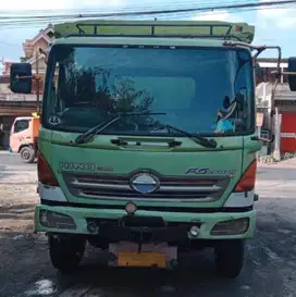 DIJUAL TRUK HINO LOHAN FG 210 BAK TERBUKA