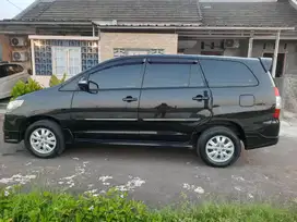 Toyota Kijang Innova 2013 Bensin