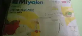 Mixer Miyako lengkap dengan kardus
