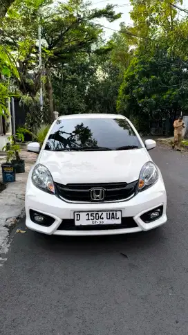 Brio E at 2017 putih