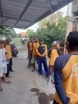 Tukang bangunan