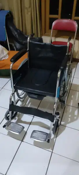 Kursi Roda Selllaco
