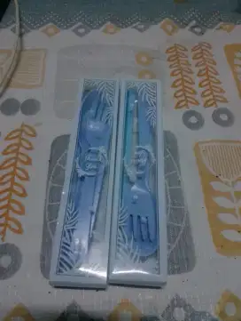 Sofenir garpu sendok sumpit