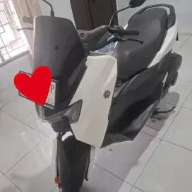 Yamaha n max 2025 pemakiaan 6 bulan mulus seperti baru (NO AGEN)