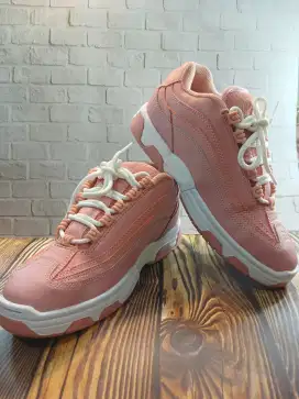 Sepatu DC America limitied edition