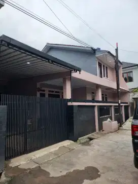 DISEWAKAN RUMAH SIAP HUNI MARGAHAYU METRO BANDUNG