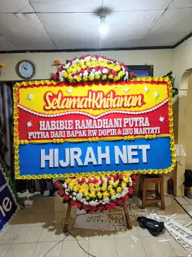 Karangan bunga papan