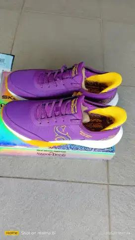 Sepatu Skechers