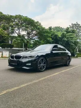 BMW 330I M SPORT LOW KM