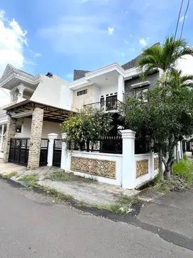 Rumah Hoek 2 lantai harga dibawah pasaran lokasi terbaik pamulang