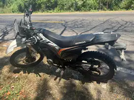 Jual Motor CRF 150cc Hitam putih