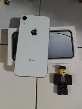 iphone xr 64gb warna putih bekas ibox